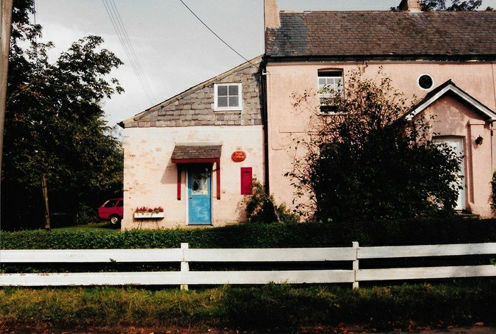 Fairseat Post Office and Shop (The Pink House) c1980